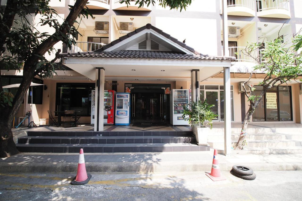 Oyo 850 Central Pattaya Residence Exterior foto